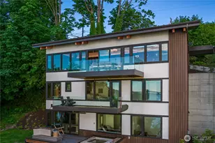 1017 California Ln SW, Seattle, WA 98116 - Photo 3