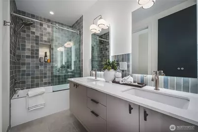 1017 California Lane SW, Seattle, WA 98116 - Photo 25