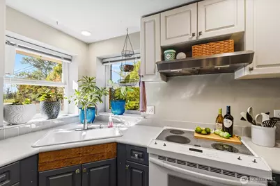 100 S 28th Street, Mount Vernon, WA 98274 - Photo 9