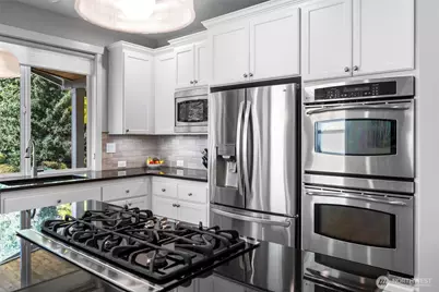 4701 Parkview Lane, Mount Vernon, WA 98274 - Photo 9
