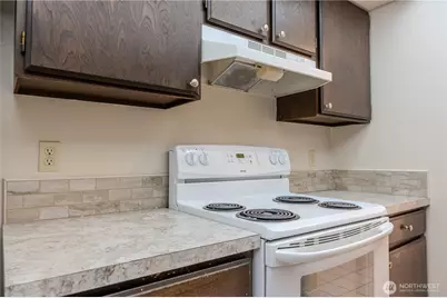 9904 NE 124th Street #1005, Kirkland, WA 98034 - Photo 13
