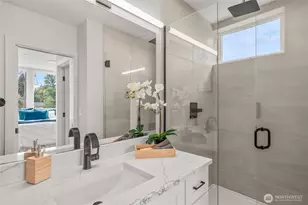 12225 Roseberg Ave S, Seattle, WA 98168 - Photo 15