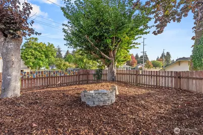 803 Fowler Street, Raymond, WA 98577 - Photo 31