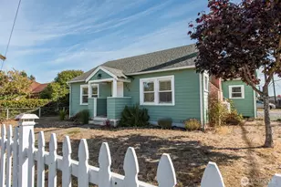 230 N 3rd Ave, Sequim, WA 98382 - Photo 5