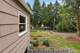 5901 Oceanview Blvd NE, Bremerton, WA 98311 - Photo 25