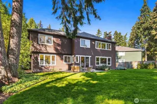 8748 NE Rosario Pl, Bainbridge Island, WA 98110 - Photo 37