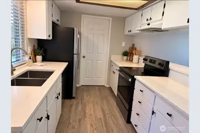 22517 38th Avenue E, Spanaway, WA 98387 - Photo 5