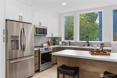 7039 Delridge Way SW, Seattle, WA 98106 - Photo 5