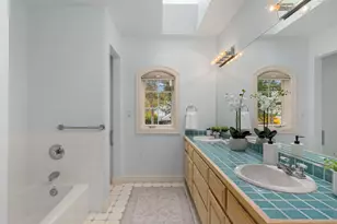1176 Alexander Pl NE, Bainbridge Island, WA 98110 - Photo 25