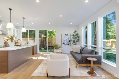 121 N 136th Street, Seattle, WA 98133 - Photo 3