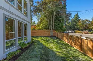 121 N 136th St, Seattle, WA 98133 - Photo 31