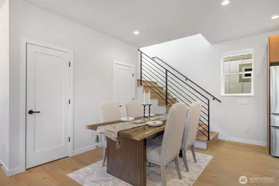 121 N 136th Street, Seattle, WA 98133 - Photo 9