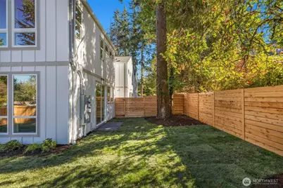 121 N 136th Street, Seattle, WA 98133 - Photo 13