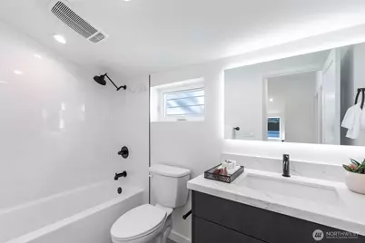 127 N 136th Street, Seattle, WA 98133 - Photo 23