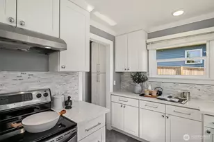3022 W Smith St, Seattle, WA 98199 - Photo 11
