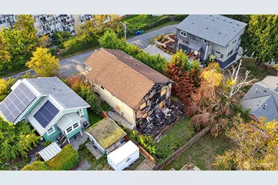 10452 12th Avenue SW, Seattle, WA 98146 - Photo 7