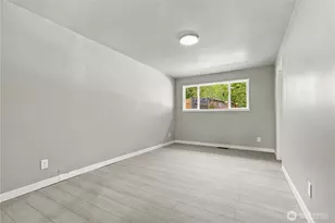 16135 Densmore Ave N, Shoreline, WA 98133 - Photo 15