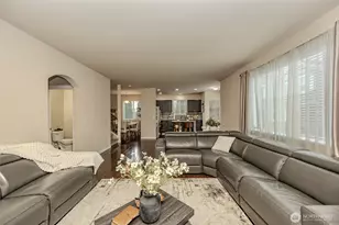 1737 Hillcrest Loop, Mount Vernon, WA 98274 - Photo 9