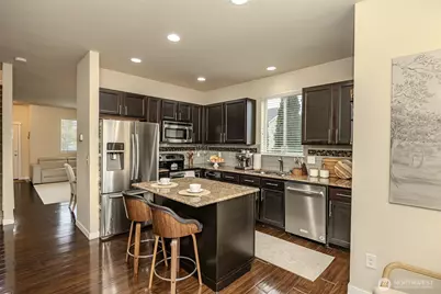 1737 Hillcrest Loop, Mount Vernon, WA 98274 - Photo 13