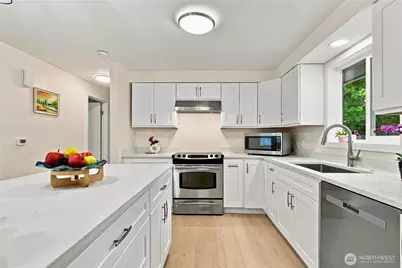 2525 Edmonds Avenue NE, Renton, WA 98056 - Photo 5