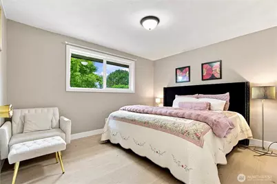 2525 Edmonds Avenue NE, Renton, WA 98056 - Photo 9