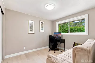 2525 Edmonds Avenue NE, Renton, WA 98056 - Photo 11