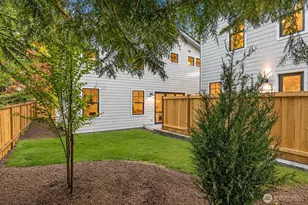 11610 NE 92nd St, Kirkland, WA 98033 - Photo 37