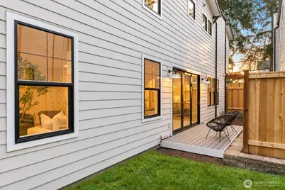 11610 NE 92nd Street, Kirkland, WA 98033 - Photo 35