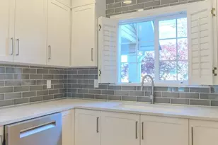 2761 NW 65th St, Seattle, WA 98117 - Photo 17