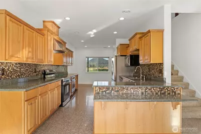 17166 Dike Road, Mount Vernon, WA 98273 - Photo 9