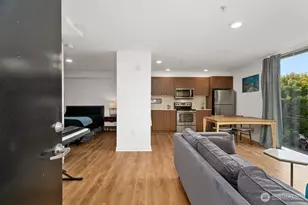 1601 N 45th St, Seattle, WA 98103 - Photo 7