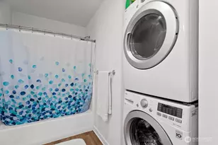 1601 N 45th St, Seattle, WA 98103 - Photo 17