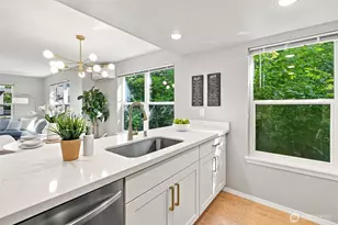 12506 26th Ave NE, Seattle, WA 98125 - Photo 17