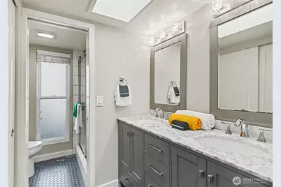 14023 SE 60th Street, Bellevue, WA 98006 - Photo 23
