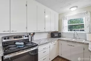 1002 N 10th Ave, Kelso, WA 98626 - Photo 9