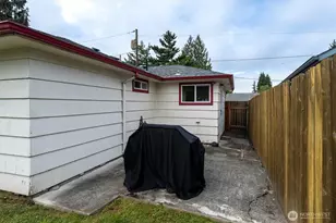 1002 N 10th Ave, Kelso, WA 98626 - Photo 23