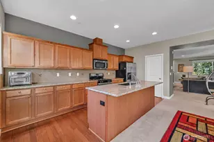 10625 Ross Rd, Bothell, WA 98011 - Photo 3