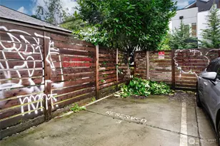 5240 Brooklyn Ave NE, Seattle, WA 98105 - Photo 25