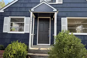 1721 S Mason Ave, Tacoma, WA 98405 - Photo 3