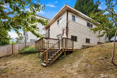 440 26th Avenue E, Seattle, WA 98112 - Photo 3
