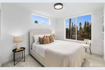 520 N 102nd Street, Seattle, WA 98133 - Photo 13