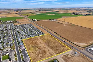 1295 S 7th Ave, Othello, WA 99344 - Photo 1
