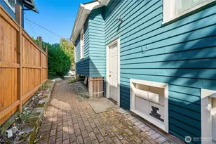 733 N 97th St, Seattle, WA 98103 - Photo 27