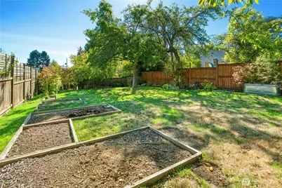 733 N 97th  Street, Seattle, WA 98103 - Photo 31
