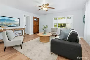 733 N 97th St, Seattle, WA 98103 - Photo 9