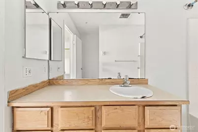 6704 S 239th Place #B102, Kent, WA 98032 - Photo 27