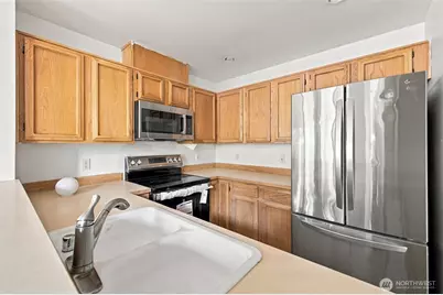 6704 S 239th Place #B102, Kent, WA 98032 - Photo 7