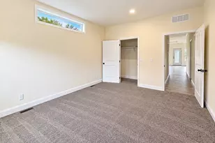 2048 Timber St, Enumclaw, WA 98022 - Photo 9