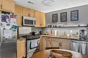 3839 Letitia Ave S, Seattle, WA 98118 - Photo 9