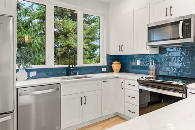 12225 Roseberg Avenue S #1, Seattle, WA 98168 - Photo 7